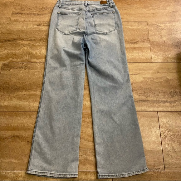 Judy Blue 15/32 High Rise Light Blue Straight Leg Jean JB 88576 Stretch - Picture 2 of 12